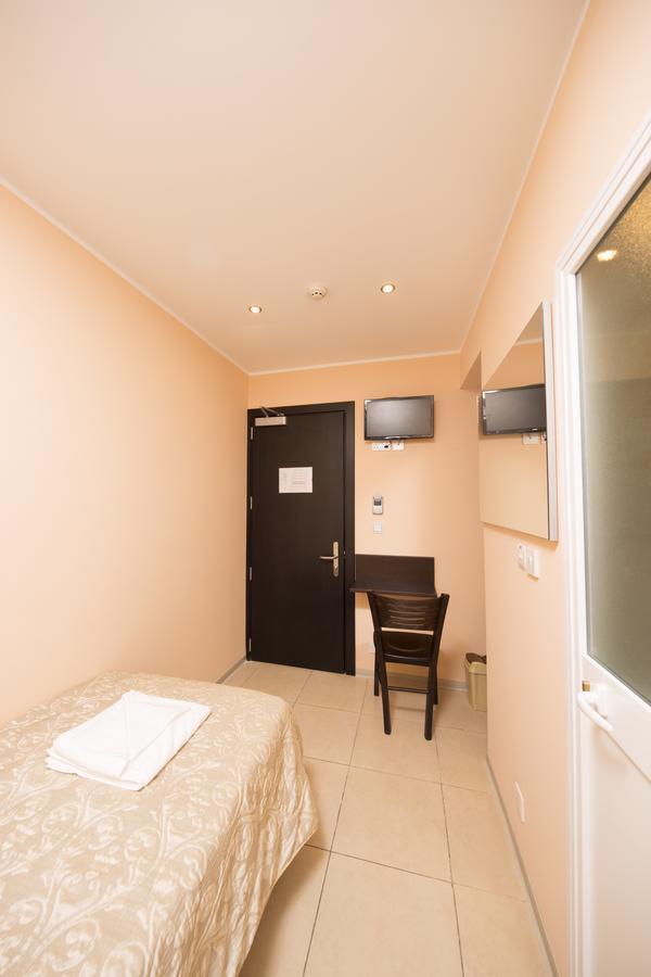 Sogdiana Guest House Сент Джулианс Экстерьер фото